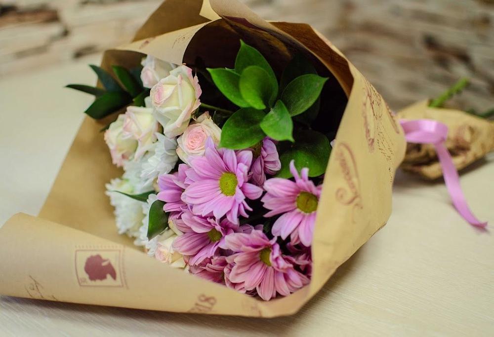 Букет цветов из: Розы и Хризантемы в Дебесы