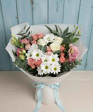 Букет цветов из:  Розы, Лизиантусы и Хризантемы в Дебесы