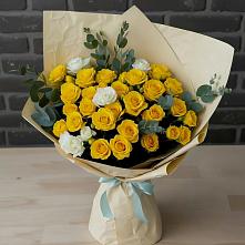 Букет цветов из:  Розы в Дебесы