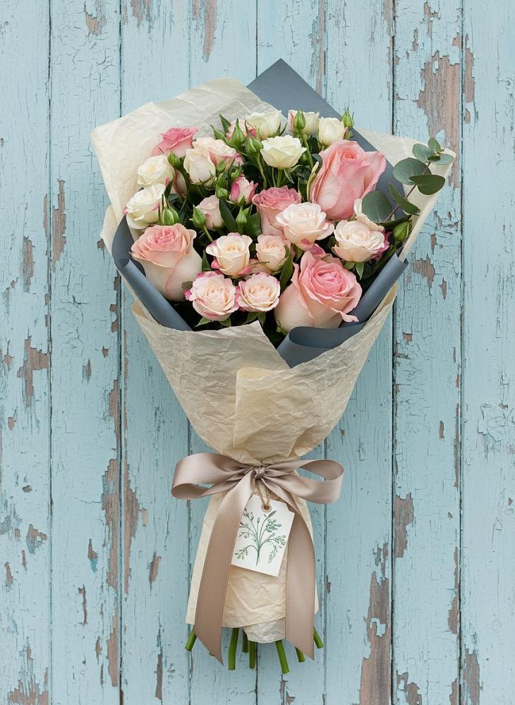 Букет цветов из: Розы в Дебесы