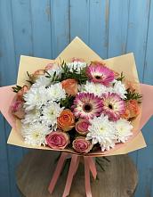 Букет цветов из:  Розы, Герберы и Хризантемы в Дебесы