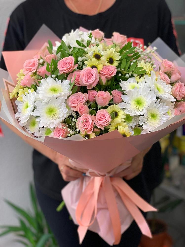 Букет цветов из: Розы и Хризантемы в Дебесы