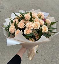 Букет Кремовые розы Латте в Дебесы