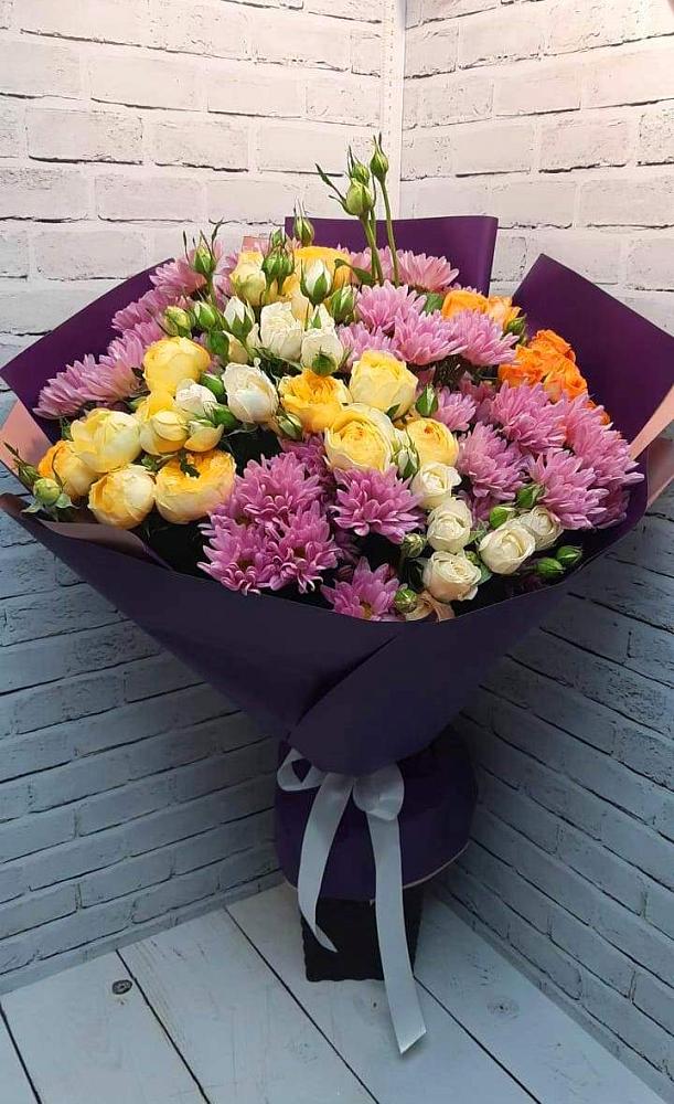 Букет цветов из: Хризантемы и Розы в Дебесы
