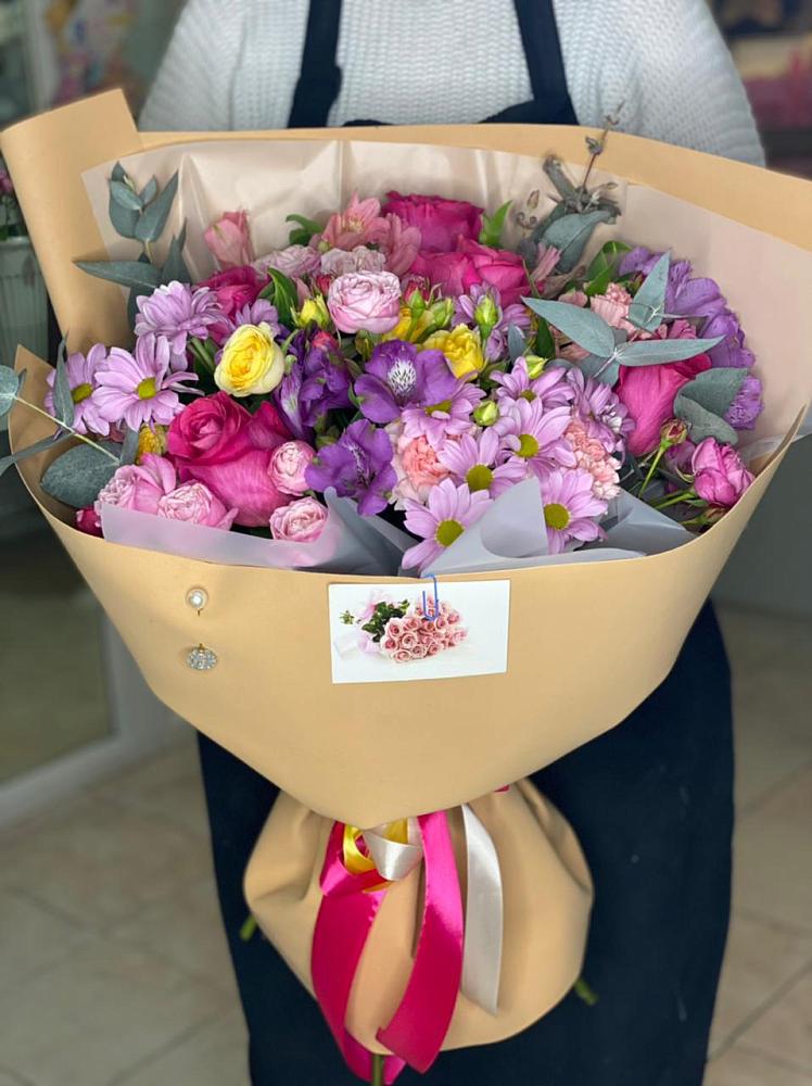 Букет цветов из: Хризантемы, Гвоздики и Альстромерии в Дебесы