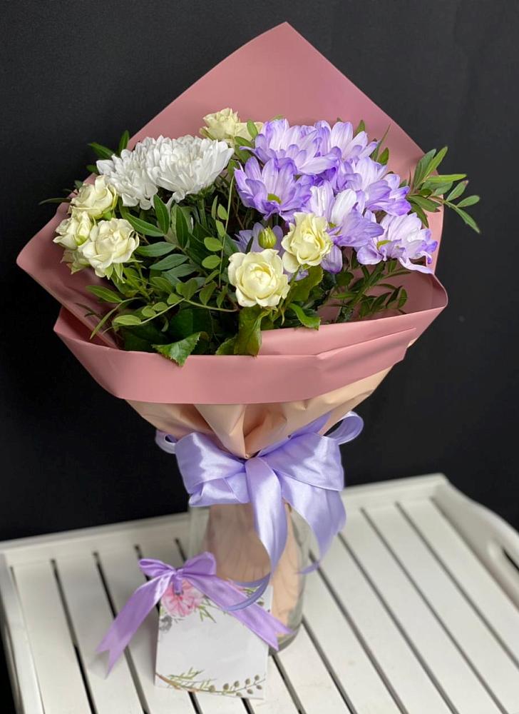 Букет цветов из: Хризантемы и Розы в Дебесы