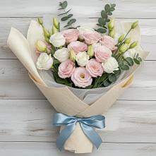 Букет цветов из:  Лизиантусы #REPLACE_PRED# Дебесы