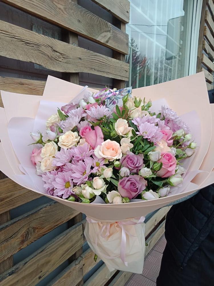 Букет цветов из: Розы и Хризантемы в Дебесы