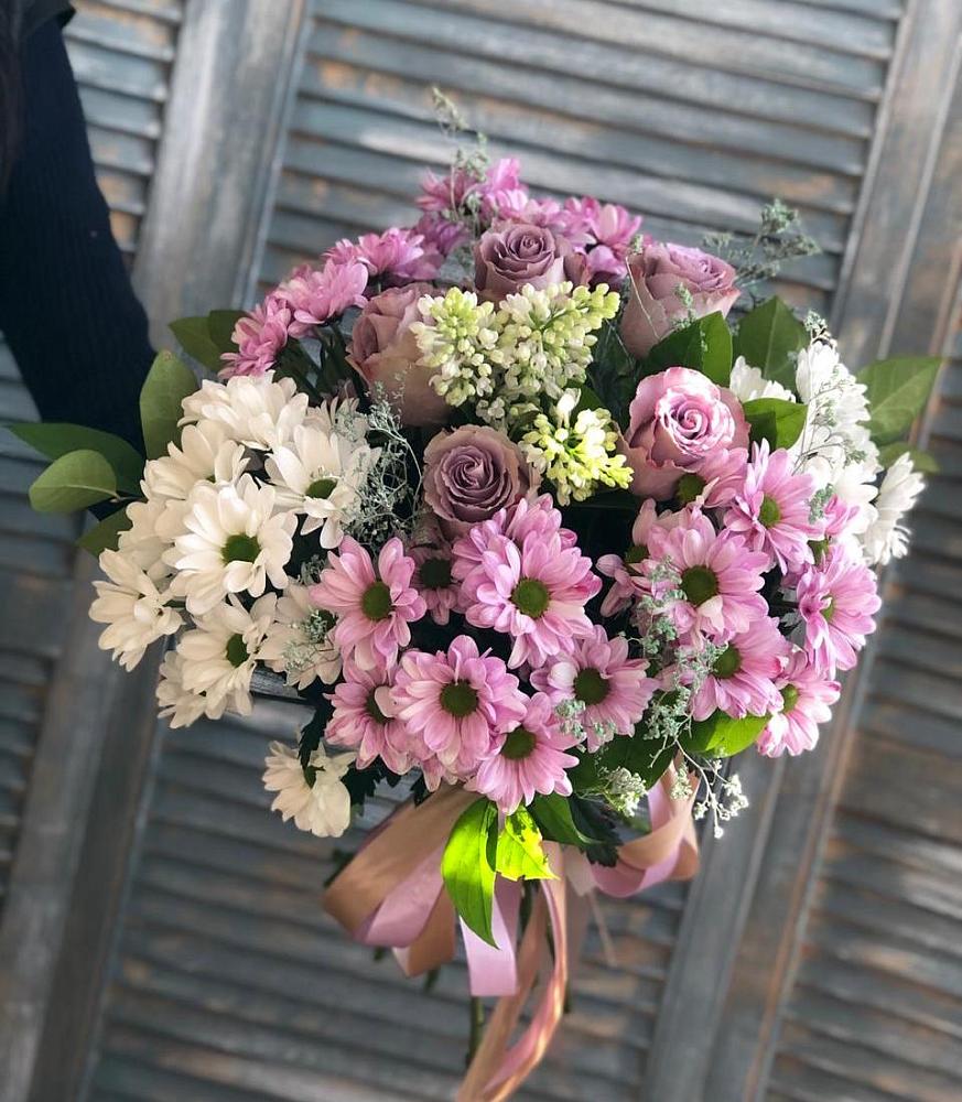 Букет цветов из: Хризантемы и Розы в Дебесы