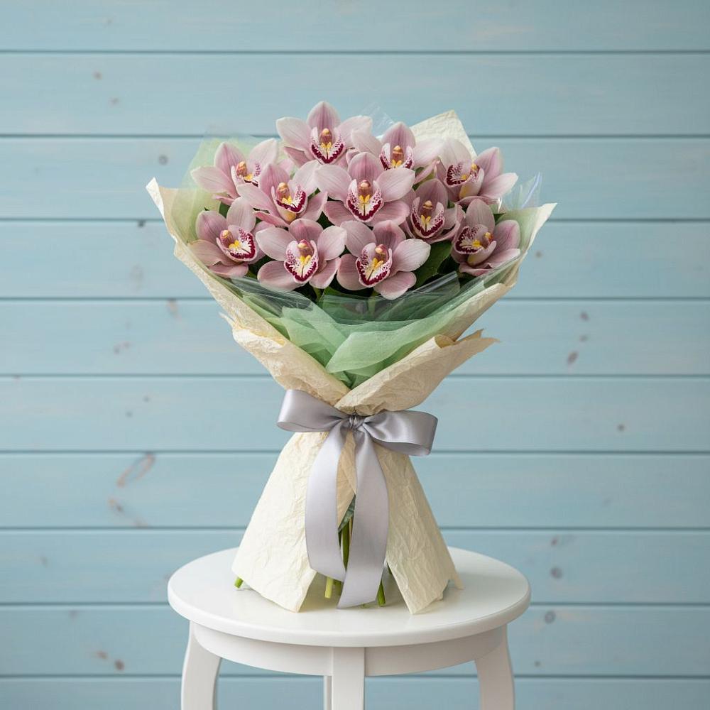 Букет цветов из: Орхидеи и Розы в Дебесы