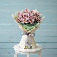 Букет цветов из:  Орхидеи и Розы в Дебесы