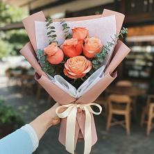 Букет цветов из:  Розы в Дебесы