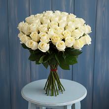 Букет 51 Белая роза Эдлесс Лав в Дебесы