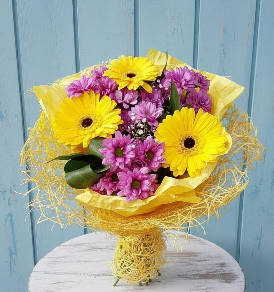 Букет цветов из: Хризантемы и Герберы в Дебесы