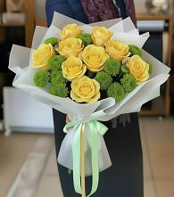 Букет цветов из:  Хризантемы и Розы в Дебесы