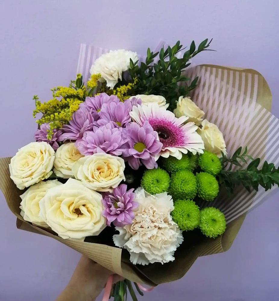 Букет цветов из: Хризантемы, Розы, Гвоздики и Герберы в Дебесы