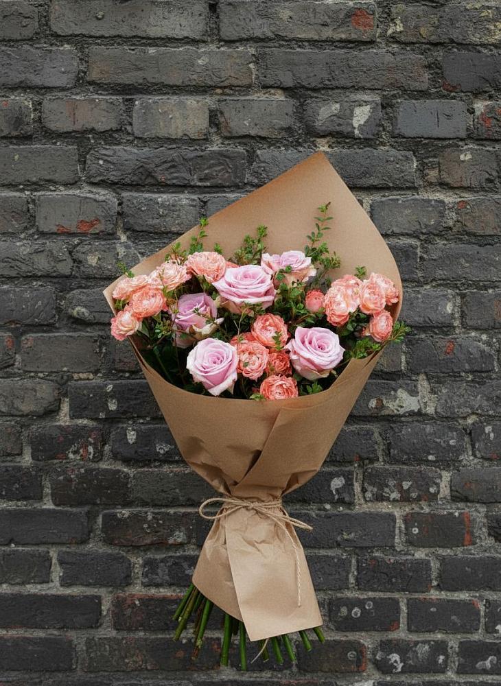 Букет цветов из: Розы в Дебесы