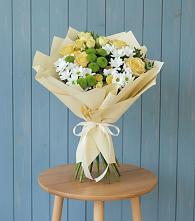 Букет цветов из:  Хризантемы и Розы в Дебесы