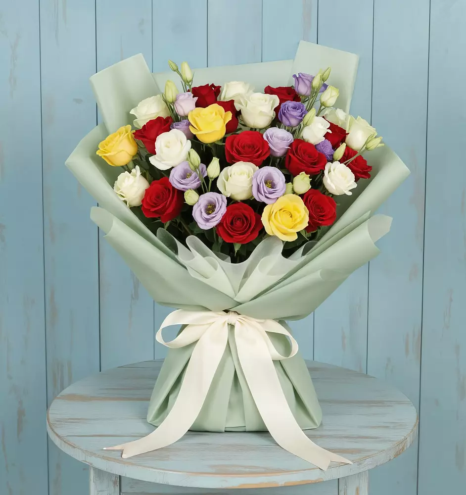 Букет цветов из: Розы в Дебесы