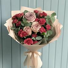 Букет цветов из:  Гвоздики и Розы в Дебесы
