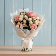 Букет цветов из:  Розы в Дебесы