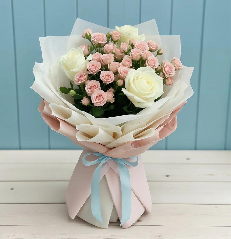 Букет цветов из: Розы в Дебесы