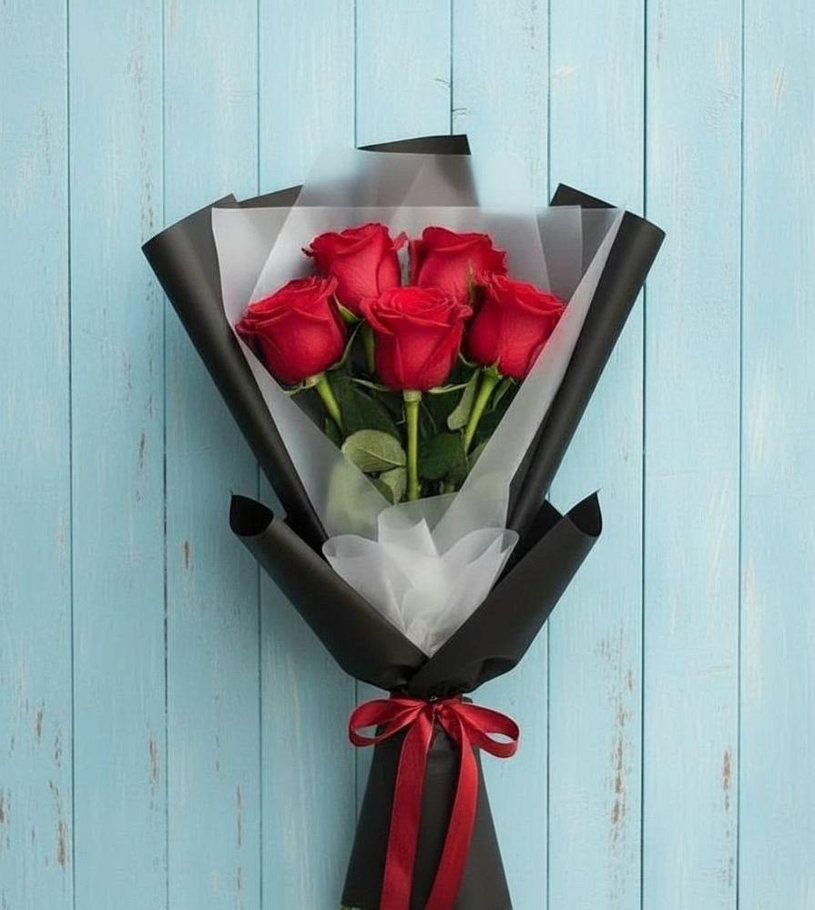 Букет цветов из: Розы в Дебесы