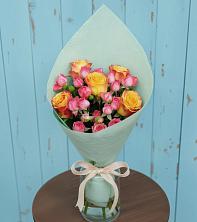 Букет цветов из:  Розы в Дебесы